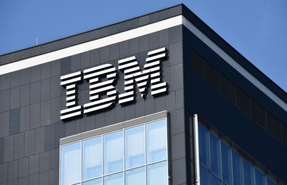 IBM 2024財年Q3財報發布：營收微增，凈虧損致股價盤后下跌