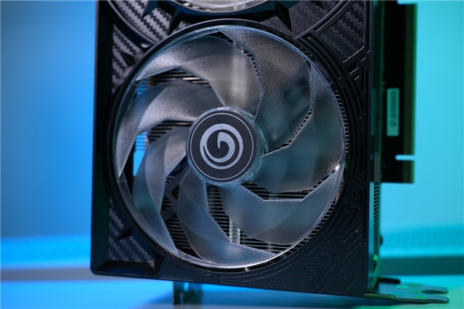 更快更強更AI，影馳GeForce RTX 5090 D 大將評測