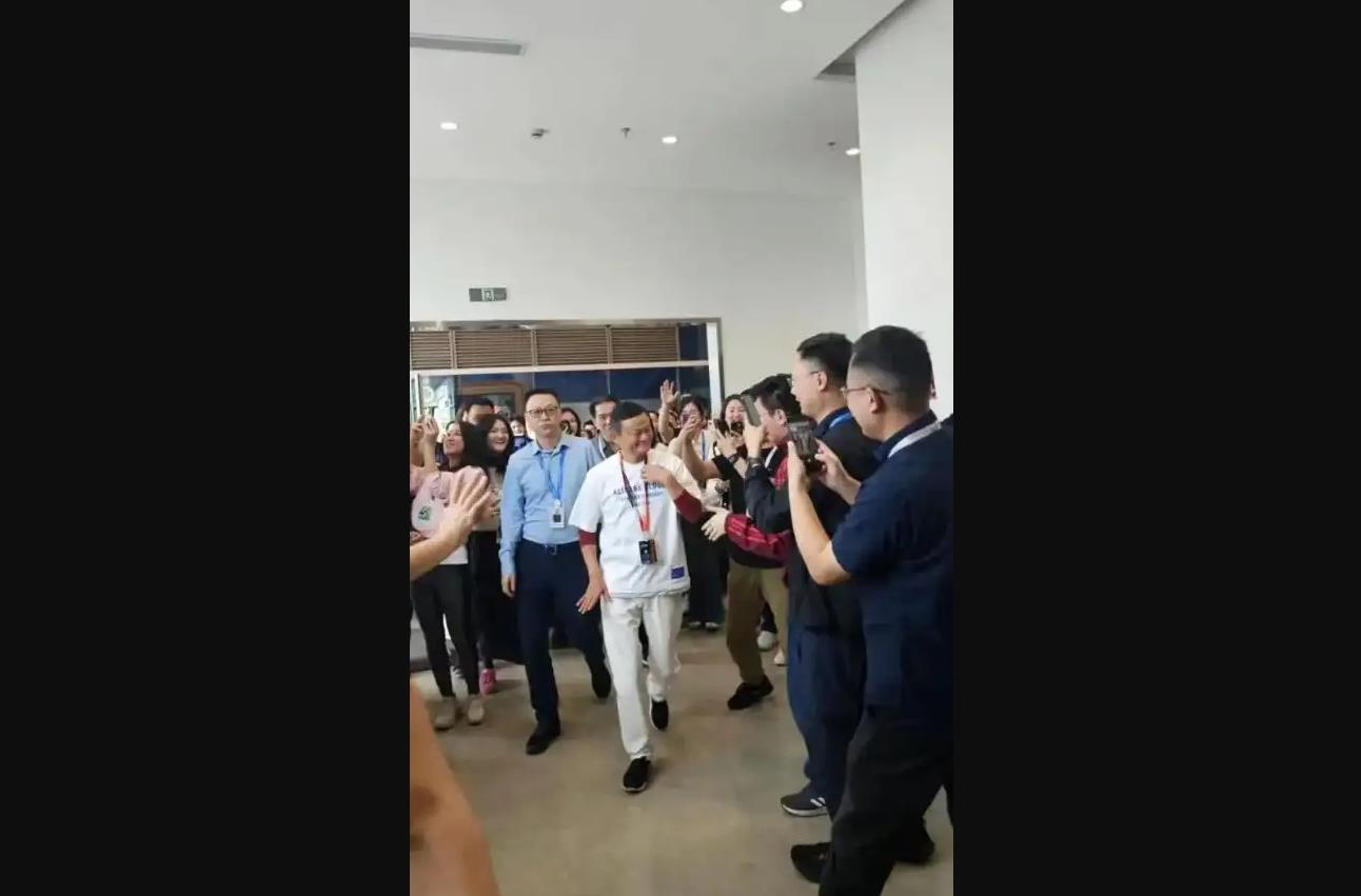 馬云回應(yīng)回歸阿里傳聞：沒聽說！
