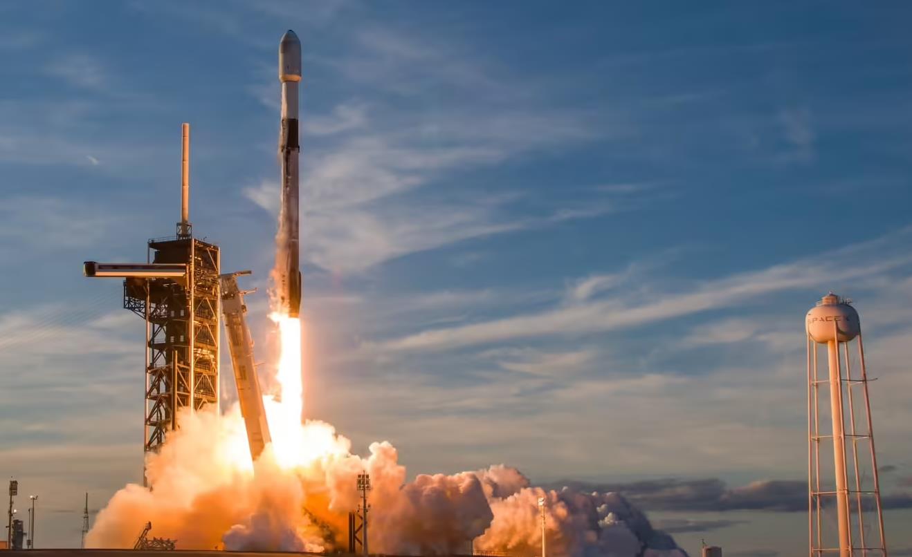 SpaceX創(chuàng)歷史：獵鷹系列火箭完成500次軌道發(fā)射