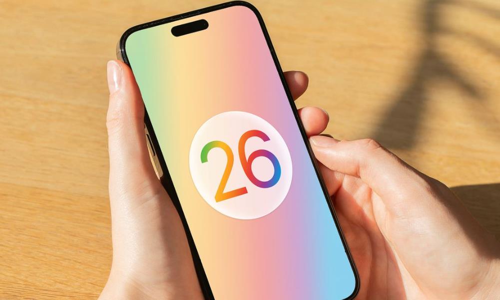 蘋果iOS 26正式發(fā)布：液態(tài)玻璃革新設(shè)計(jì)，AI能力跨越升級(jí)