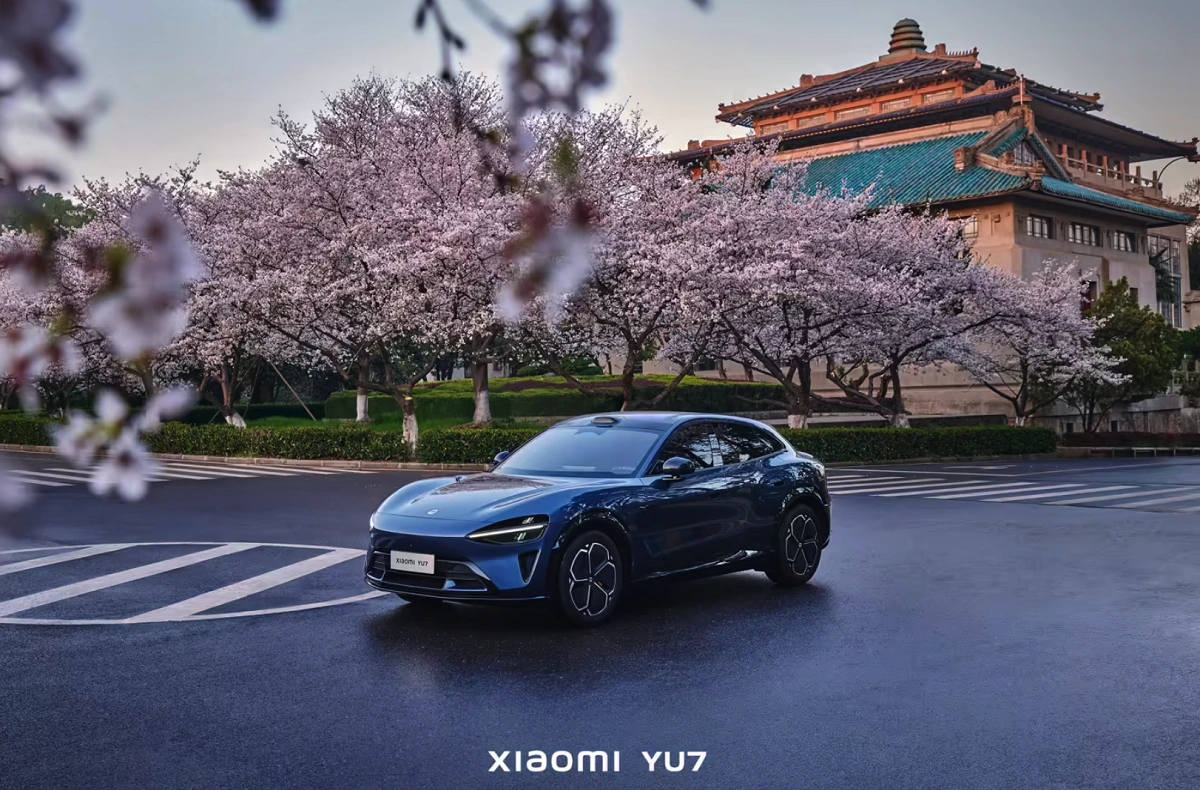 小米回應(yīng)YU7剎車片賽道測試起火：沒跑散熱圈極端情況下直接駐車，制動(dòng)系統(tǒng)功能健全