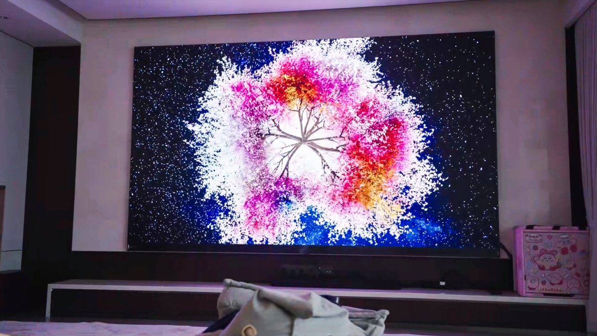 震撼開(kāi)箱！全國(guó)首臺(tái)163吋海信UX Micro LED無(wú)界巨幕落戶深圳灣