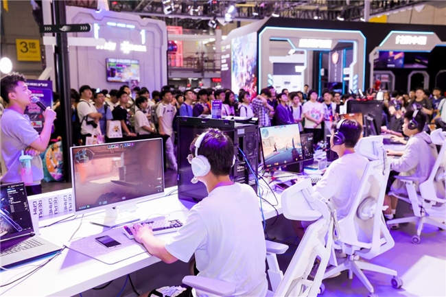 BW2025盛大開幕，ROG電競顯示器全員集合，高能表現(xiàn)驚艷全場！